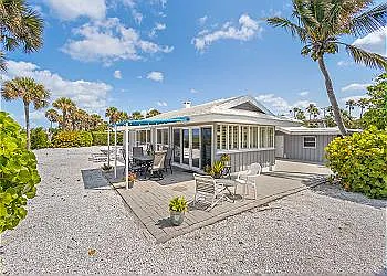 3341 Gulf Of Mexico Dr — Photo 2
