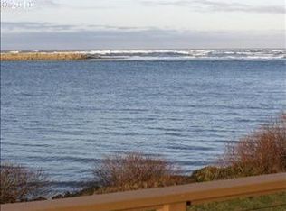 1970 Pearl St W, Tillamook, OR 97141