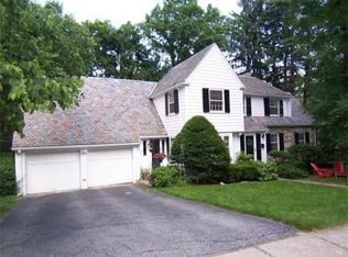 2 Chiltern Hill Dr, Worcester, MA 01602