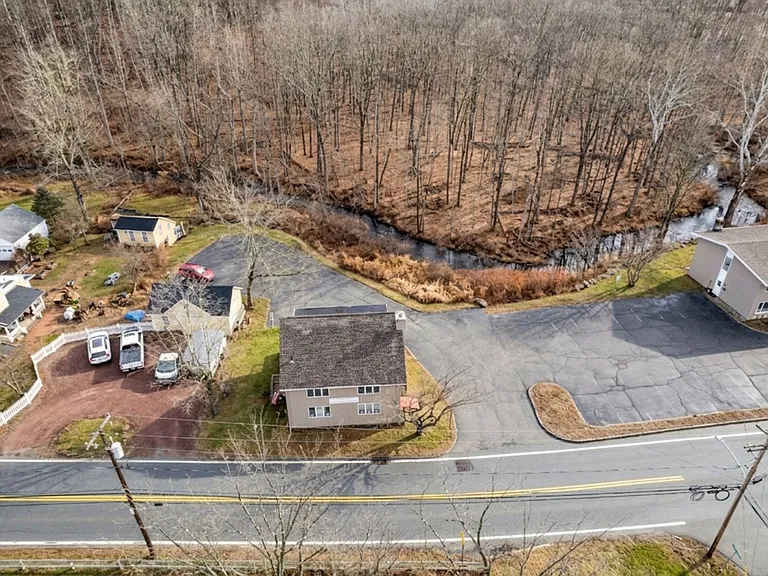 328 Green Pond Rd — Photo 6