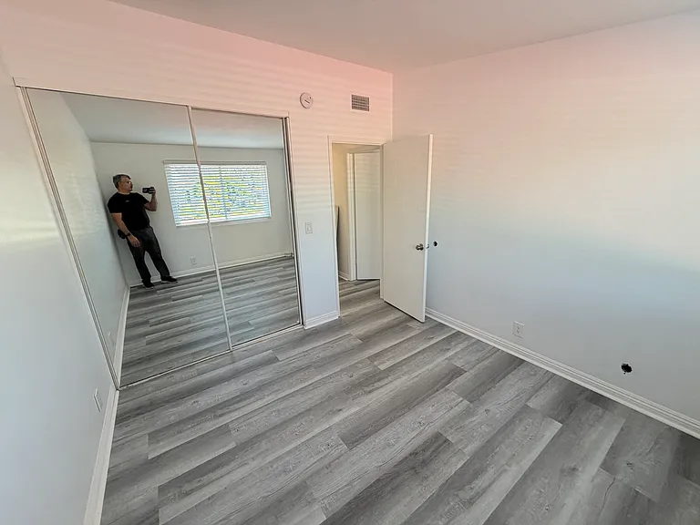 2450 Vista Hogar — Photo 11