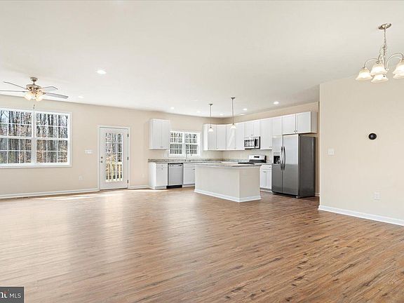 5th image of 2132 Mount Olive Rd