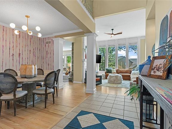 5th image of 14123 Parkhill St