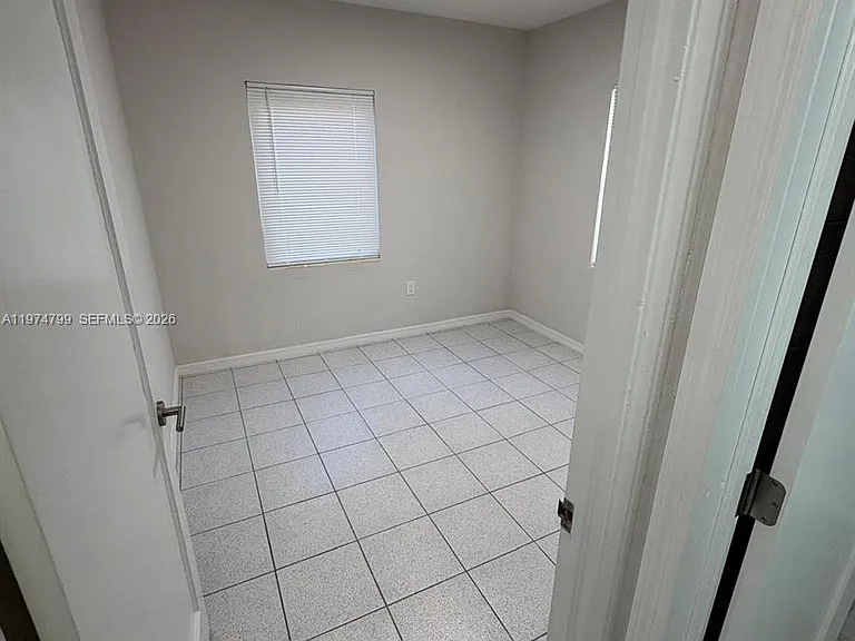 510 Santander Ave — Photo 7