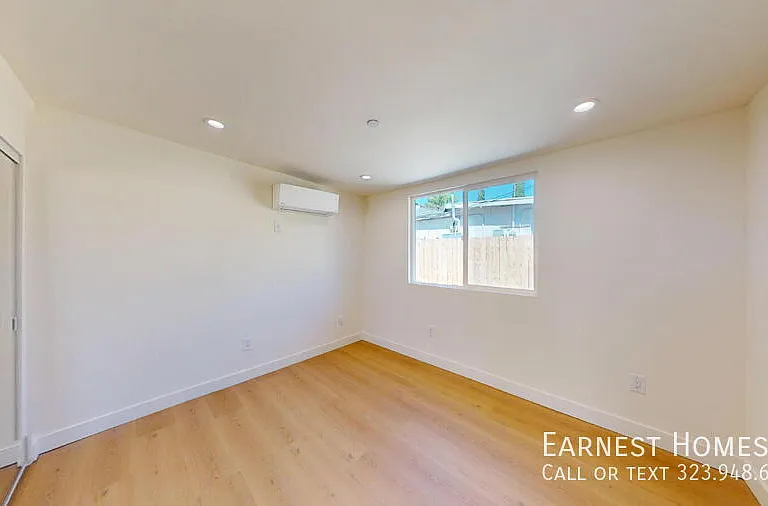 6443 Satsuma Ave — Photo 7