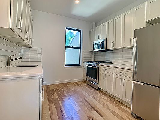 1st image of 65 Morton St APT 5L
