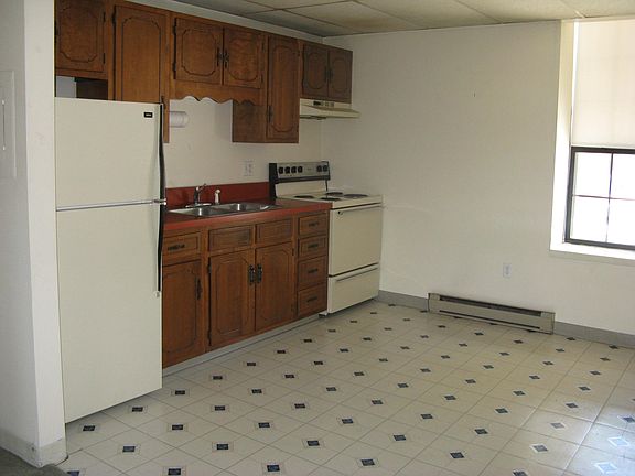 3rd image of 11 N Carlisle St APT 302