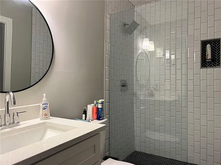 1165 Eggleston St SW #4 — Photo 5