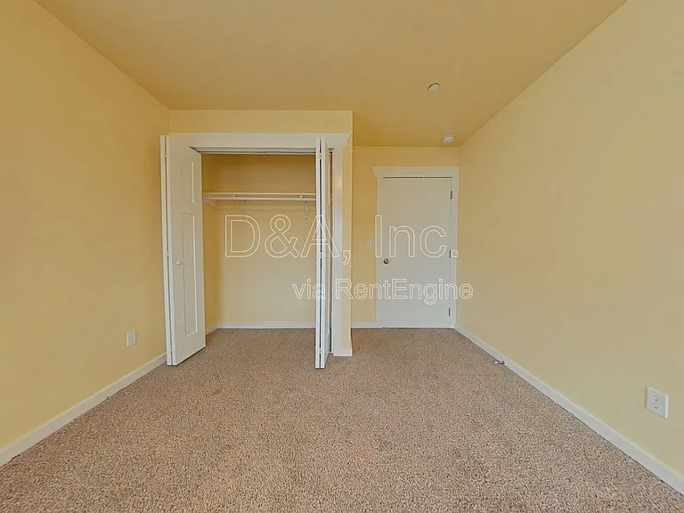 620 NW Kings Blvd #200-4 — Photo 5