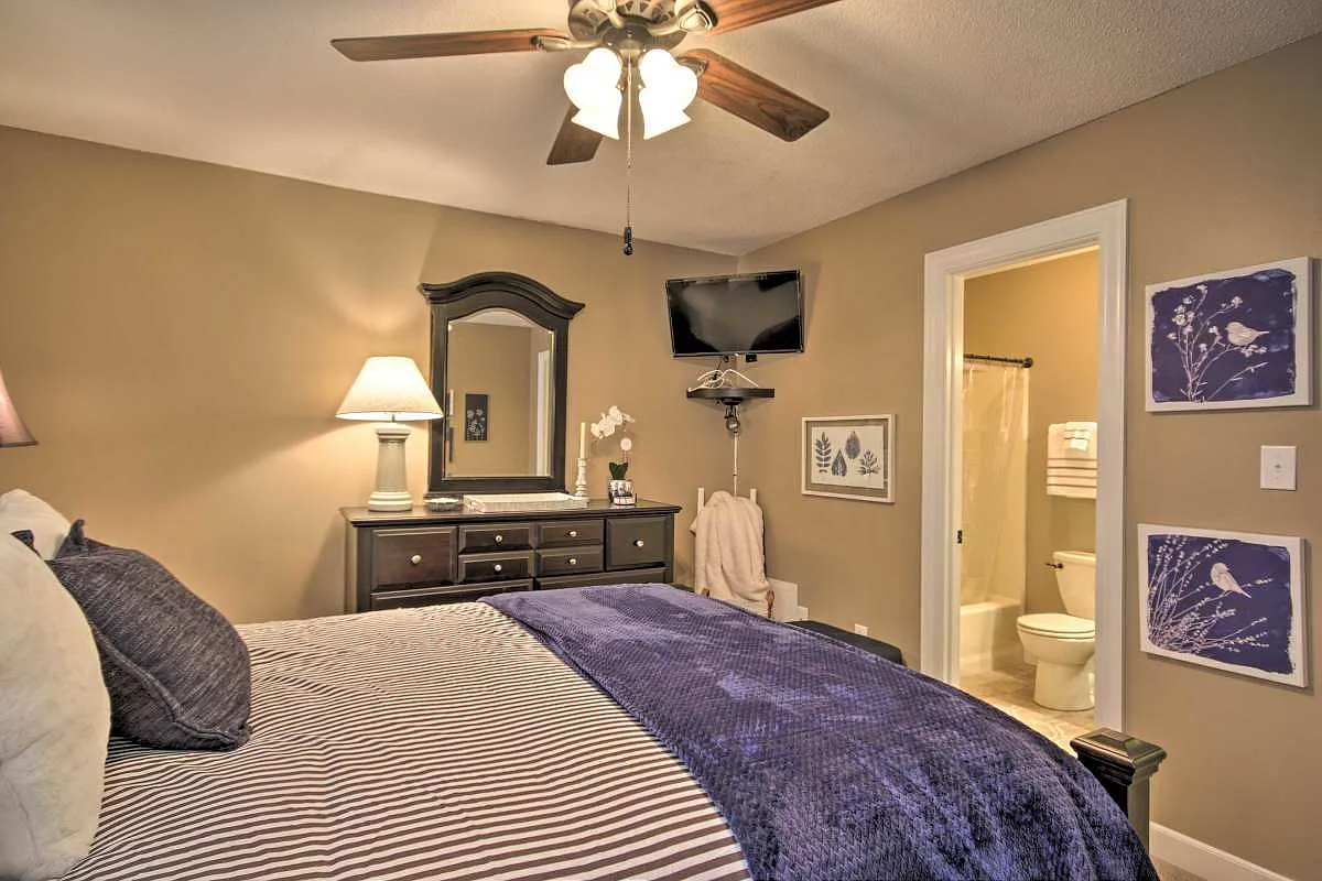 2 bed, 1300 sqft, $2,500 — Photo 4