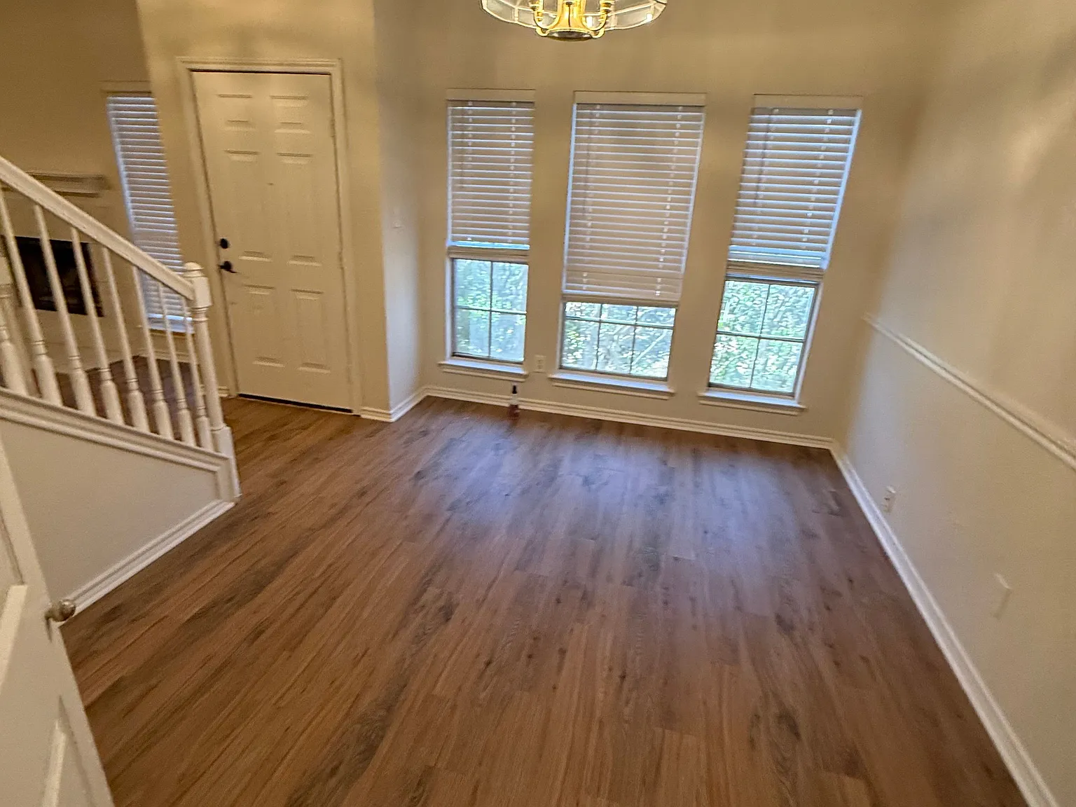 3 bed, 1707 sqft, $2,400 — Photo 3