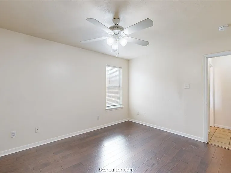 915 Bougainvillea St — Photo 13