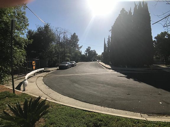 3rd image of 4710 Sunnyslope Ave #1