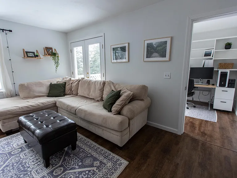 328 W Main St #A — Photo 2