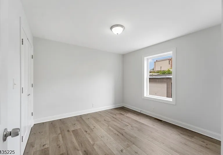 335 Henry St #3 — Photo 17