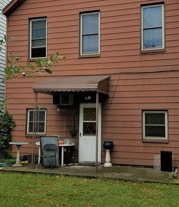 2nd image of 39 Hopkins Ave
