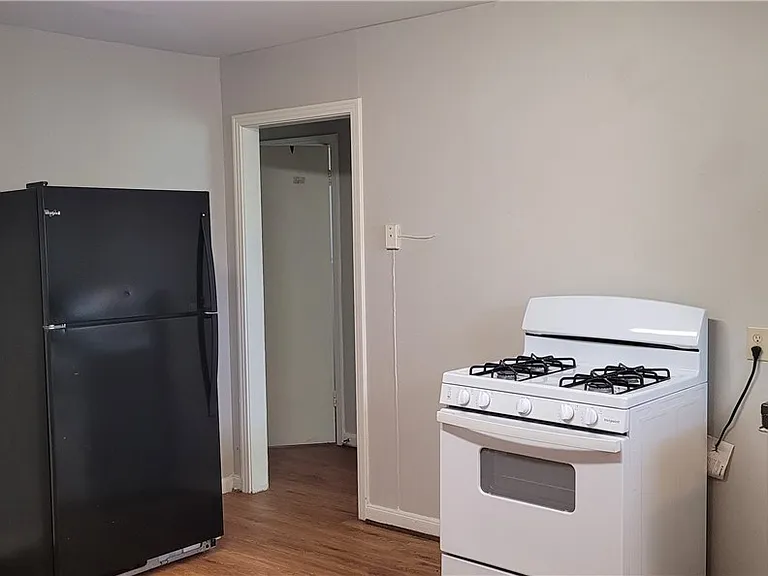 415 Sulphur Springs Rd — Photo 3