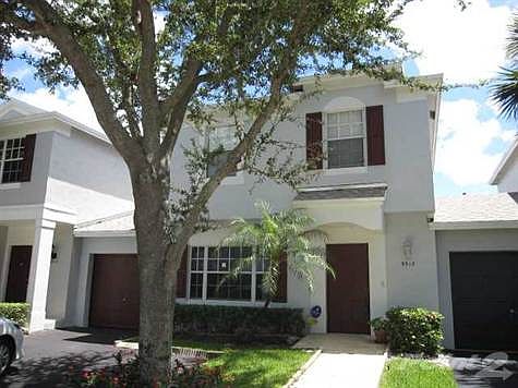 3rd image of 9512 S Vermosa Ln