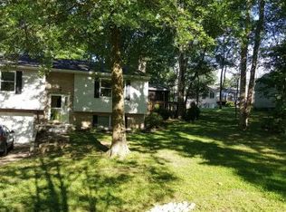 19942 Alpine Dr, Lawrenceburg, IN 47025