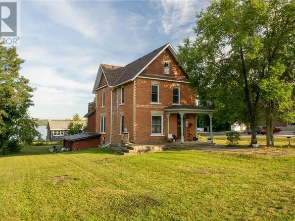 104 Arthur St, Assiginack, ON P0P 1N0