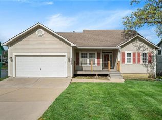 1620 N Hunter Dr, Olathe, KS 66061