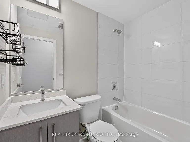15 Queen St S #1206 — Photo 5