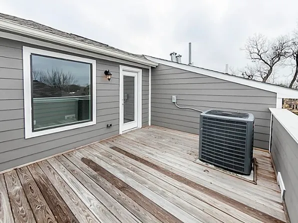 608 W 28th St #C, Houston, TX 77008