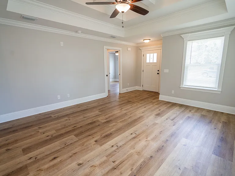 1607 Dr Martin Luther King Jr Memorial Rd — Photo 2