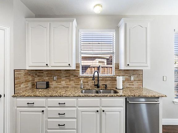 5th image of 2912 Tophill Ln #Id1036268p