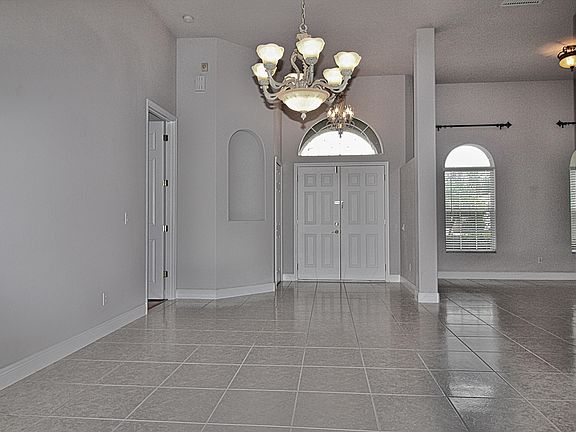5th image of 2520 Canary Isles Dr