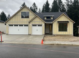 214 W 19th St, La Center, WA 98629