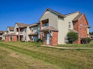 717 E Hunters Run Dr #3-715, Marion, IN 46953