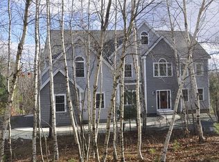 12 Cortland Dr, Bedford, NH 03110