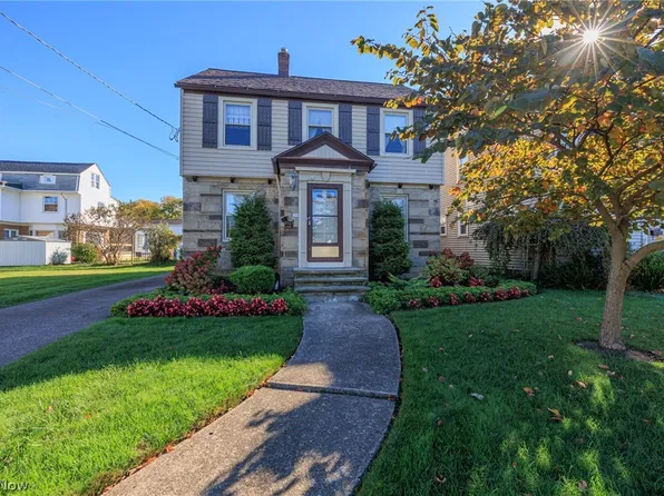 1327 Hillsdale Ave, Lorain, OH 44052
