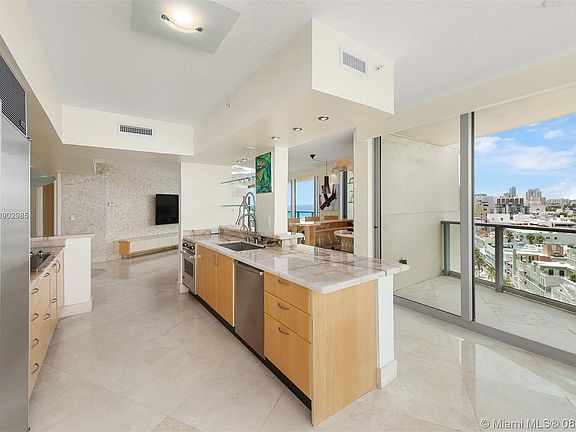 5th image of 1455 Ocean Dr Unit 1201/2