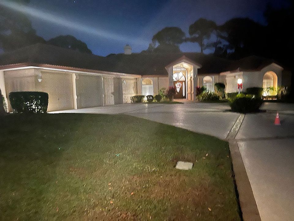 1st image of 1140 SW Greenbriar Cv