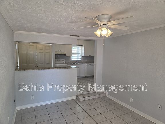 4th image of 3007 N Adams St