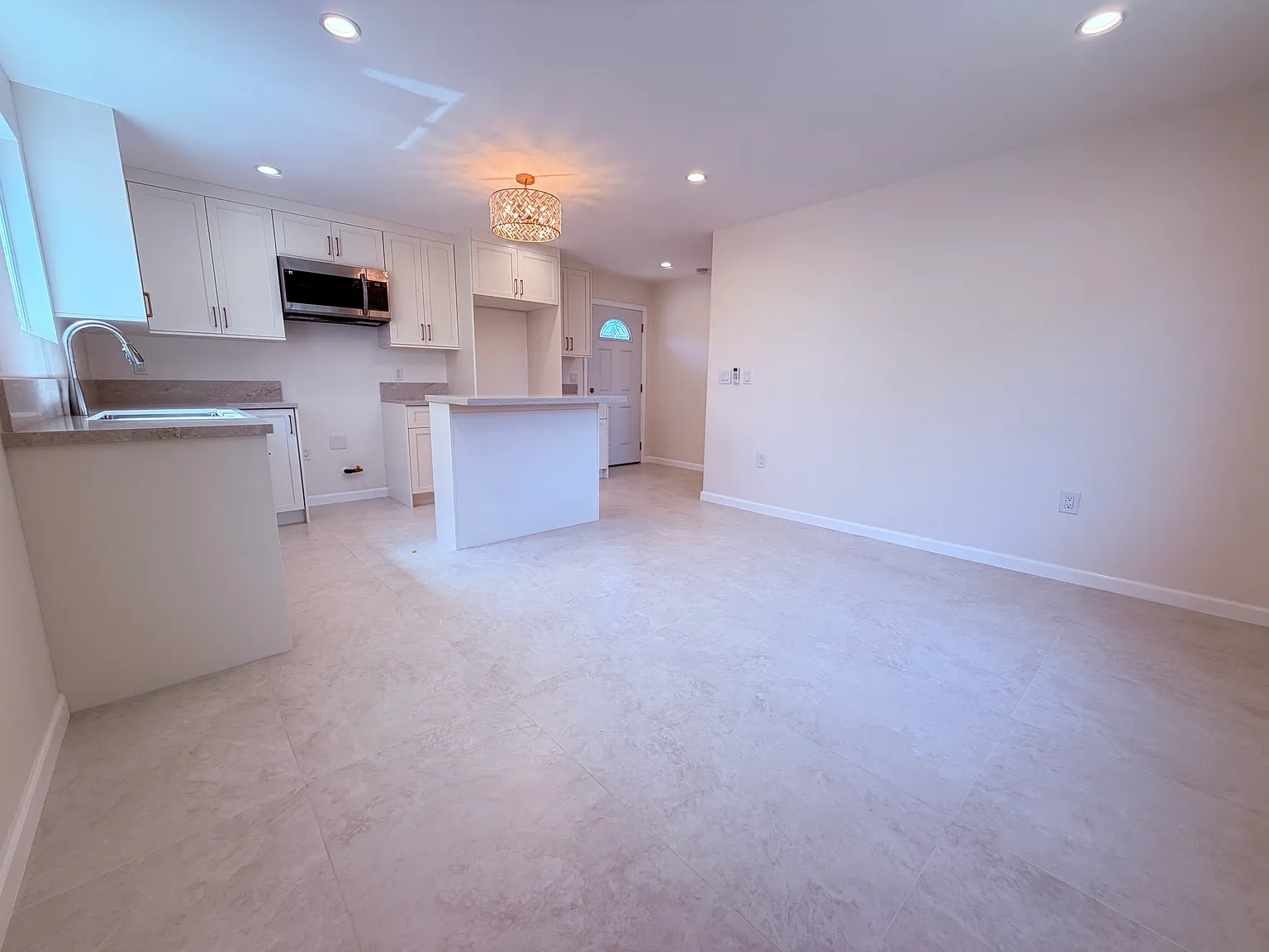 1 bed, 505 sqft, $2,550 — Photo 3