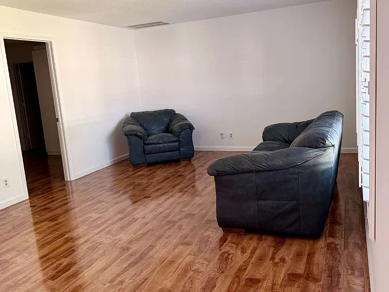 147 Sunflower Cir — Photo 5