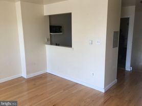 718 N 16th St, Philadelphia, PA