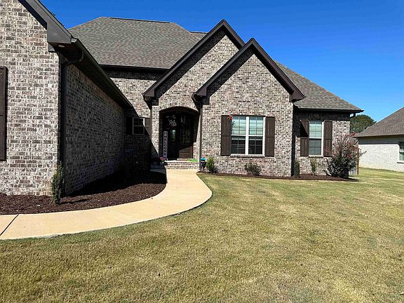 2nd image of 200 Woodfern Dr