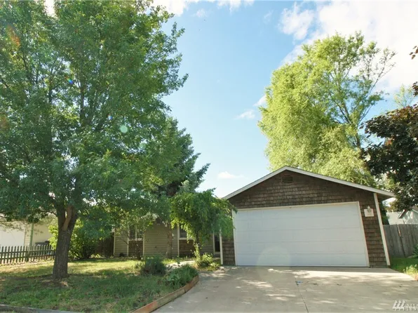 208 Mount Adams Ct, Ellensburg, WA 98926