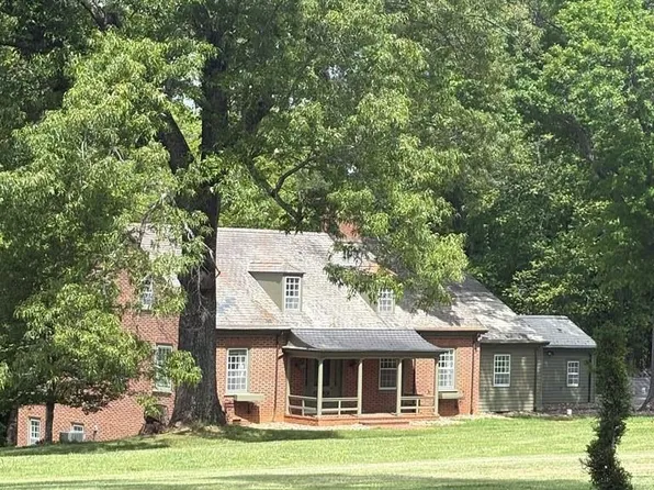 1421 Oak Level Rd, Bassett, VA 24055