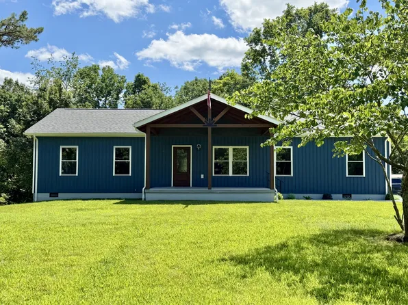 15 Locust Dr, Erin, TN 37061