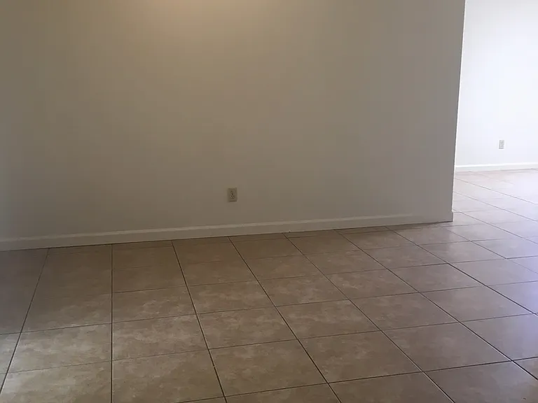 7481 E Tamara Dr — Photo 3