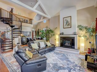 922 S 3rd St, Milwaukee, WI 53204