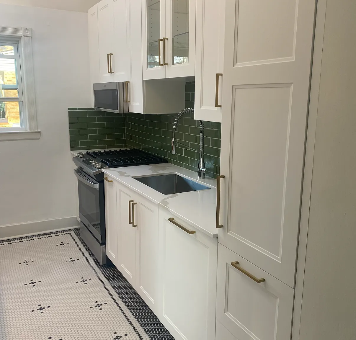2 bed, 1034 sqft, $2,600 — Photo 3