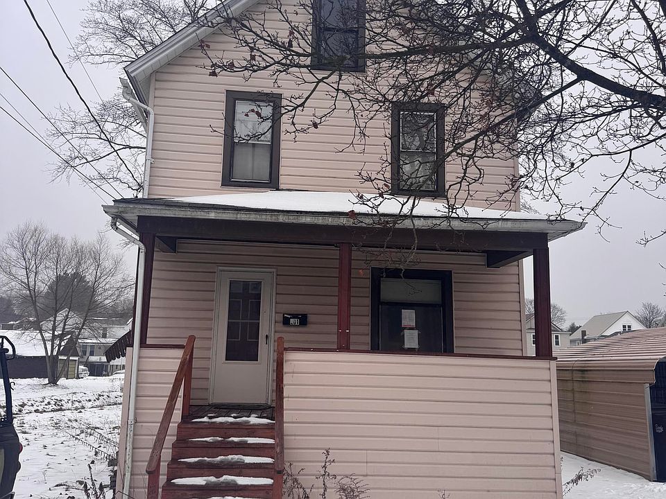 1st image of 201 Forest Ave