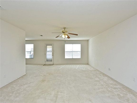 2nd image of 3808 Fieldcrest Dr