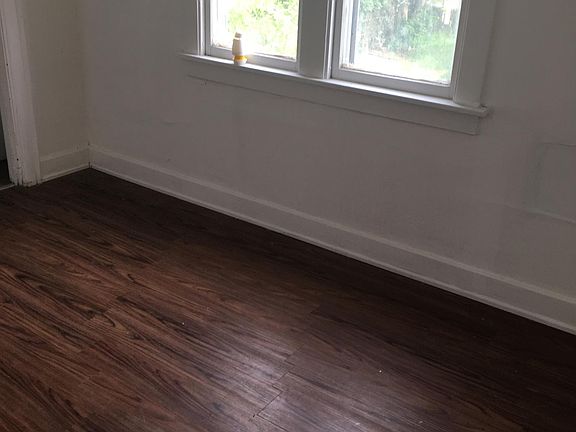 5th image of 153 Hagen St Floor 2
